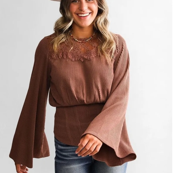 Gimmicks Eyelash Lace Yoke Top from Buckle size medium stretch mauve brown tone - Picture 1 of 5